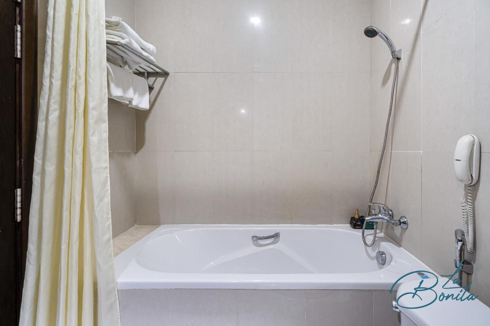 La Bonita Boutique Hotel Хошимин Стая снимка